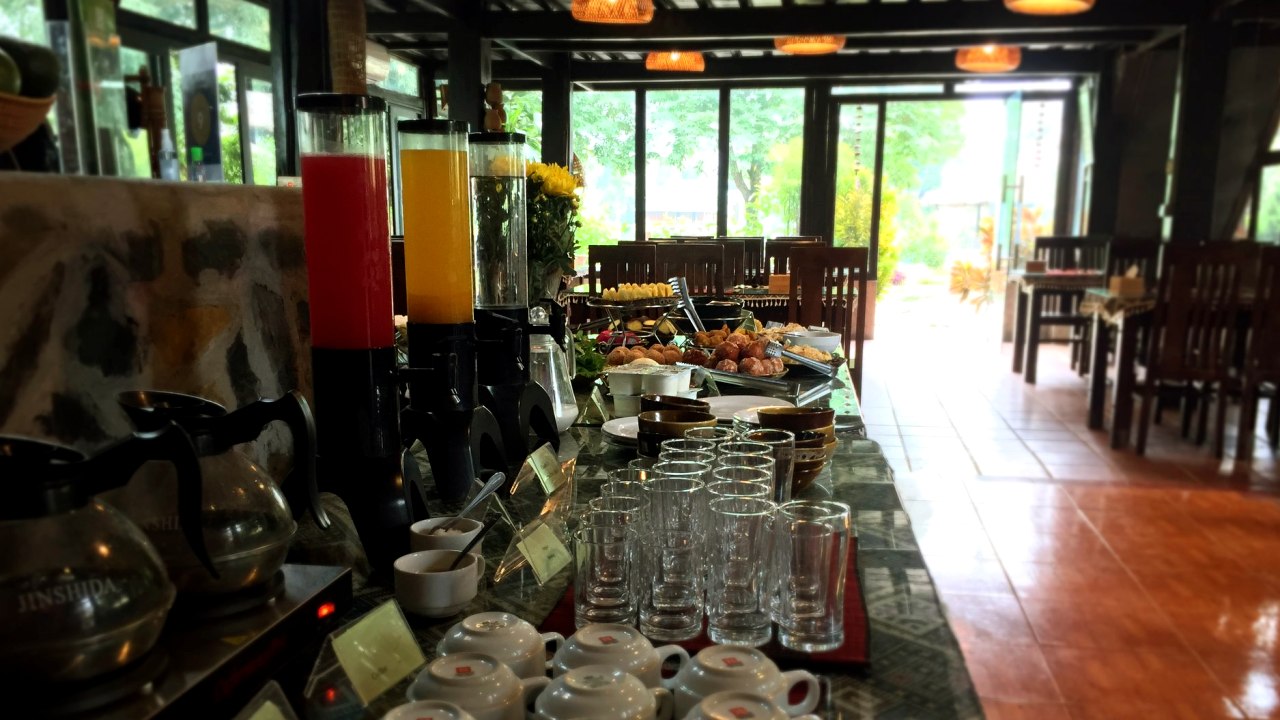 Ẩm thực tại nhà hàng Mai Châu Sky Resort